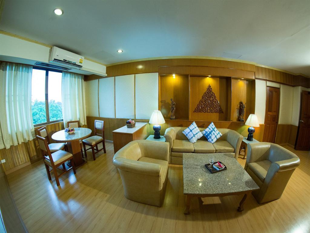 Phrae Nakara Hotel Екстериор снимка